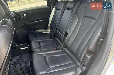 Внедорожник / Кроссовер Audi Q7 2019 в 