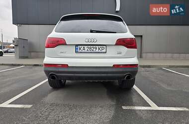 Внедорожник / Кроссовер Audi Q7 2013 в 