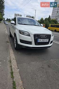 Внедорожник / Кроссовер Audi Q7 2013 в 
