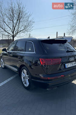 Позашляховик / Кросовер Audi Q7 2017 в 