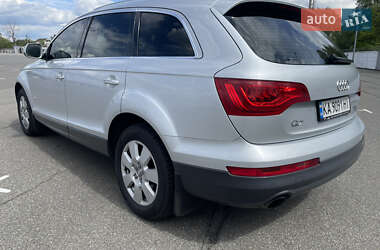 Внедорожник / Кроссовер Audi Q7 2012 в 