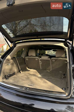 Внедорожник / Кроссовер Audi Q7 2011 в 