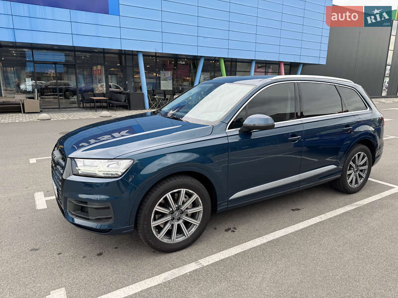 Внедорожник / Кроссовер Audi Q7 2017 в Киеве