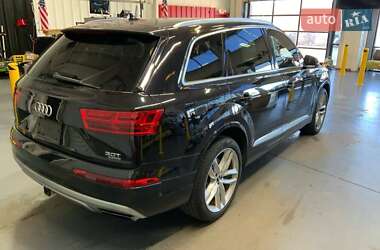 Внедорожник / Кроссовер Audi Q7 2018 в 