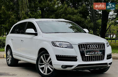 Внедорожник / Кроссовер Audi Q7 2013 в 