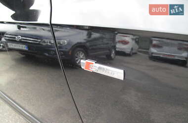 Позашляховик / Кросовер Audi Q7 2015 в 