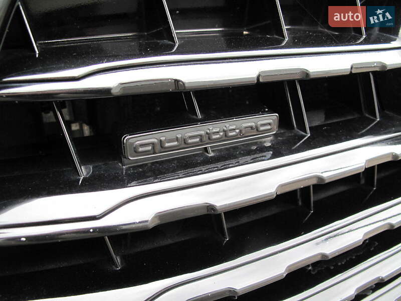 Внедорожник / Кроссовер Audi Q7 2015 в Киеве