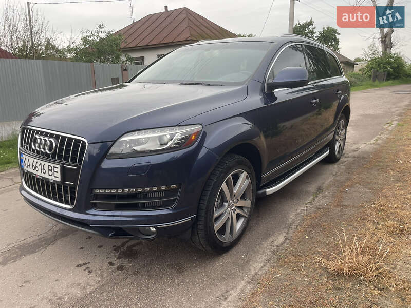 Внедорожник / Кроссовер Audi Q7 2014 в 