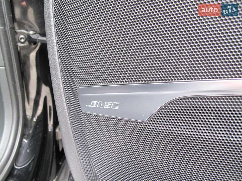 Внедорожник / Кроссовер Audi Q7 2015 в Киеве