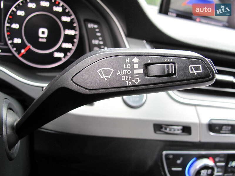 Внедорожник / Кроссовер Audi Q7 2015 в Киеве