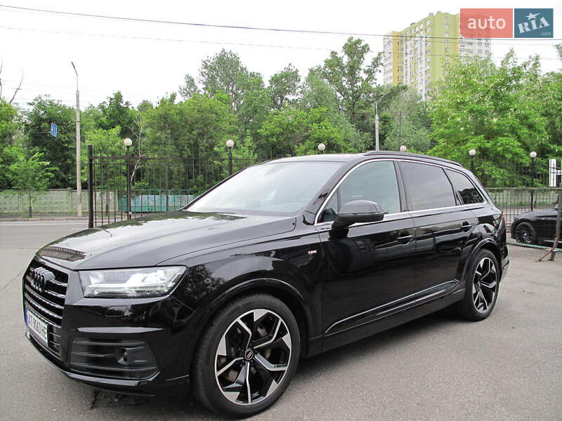 Внедорожник / Кроссовер Audi Q7 2015 в Киеве
