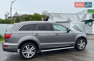 Внедорожник / Кроссовер Audi Q7 2012 в Черновцах