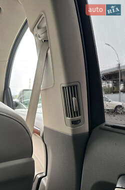 Позашляховик / Кросовер Audi Q7 2012 в 