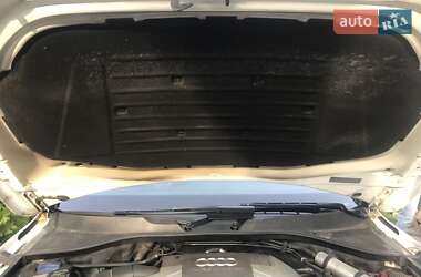 Внедорожник / Кроссовер Audi Q7 2011 в 