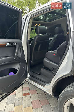Внедорожник / Кроссовер Audi Q7 2012 в 