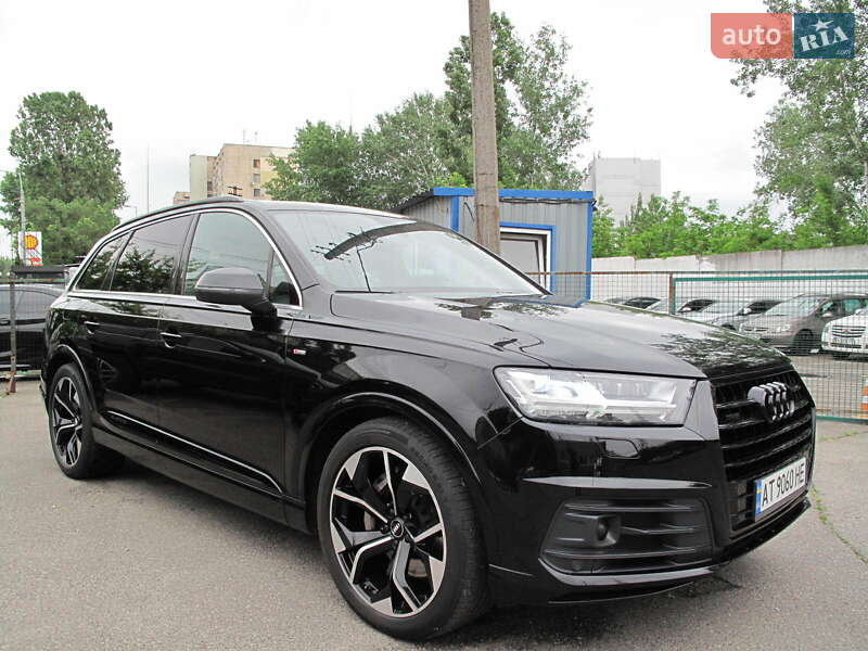 Внедорожник / Кроссовер Audi Q7 2015 в Киеве