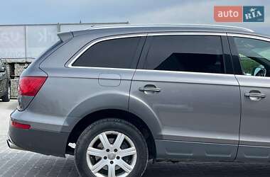 Внедорожник / Кроссовер Audi Q7 2011 в 