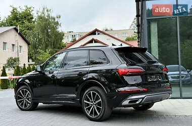 Внедорожник / Кроссовер Audi Q7 2023 в 