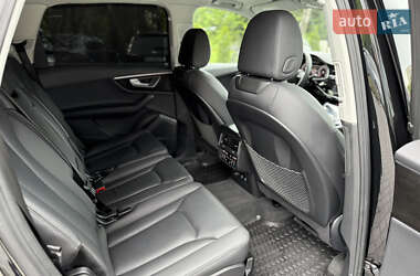 Внедорожник / Кроссовер Audi Q7 2023 в 