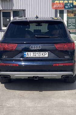 Позашляховик / Кросовер Audi Q7 2017 в 