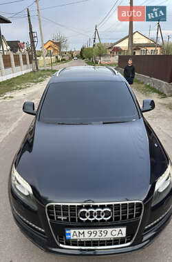 Внедорожник / Кроссовер Audi Q7 2012 в 