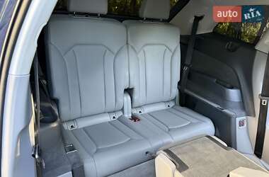 Позашляховик / Кросовер Audi Q7 2019 в 