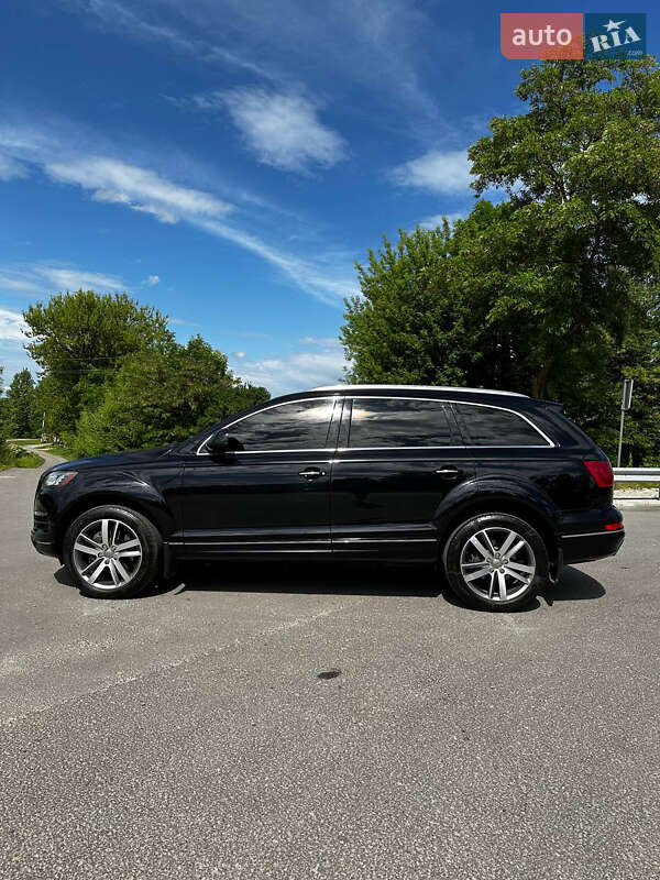 Позашляховик / Кросовер Audi Q7 2012 в Тернополі