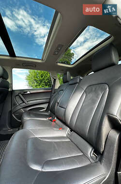 Внедорожник / Кроссовер Audi Q7 2012 в 