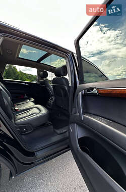 Внедорожник / Кроссовер Audi Q7 2012 в 