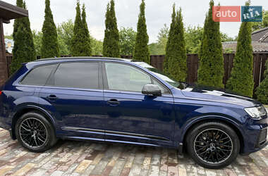 Внедорожник / Кроссовер Audi Q7 2021 в 