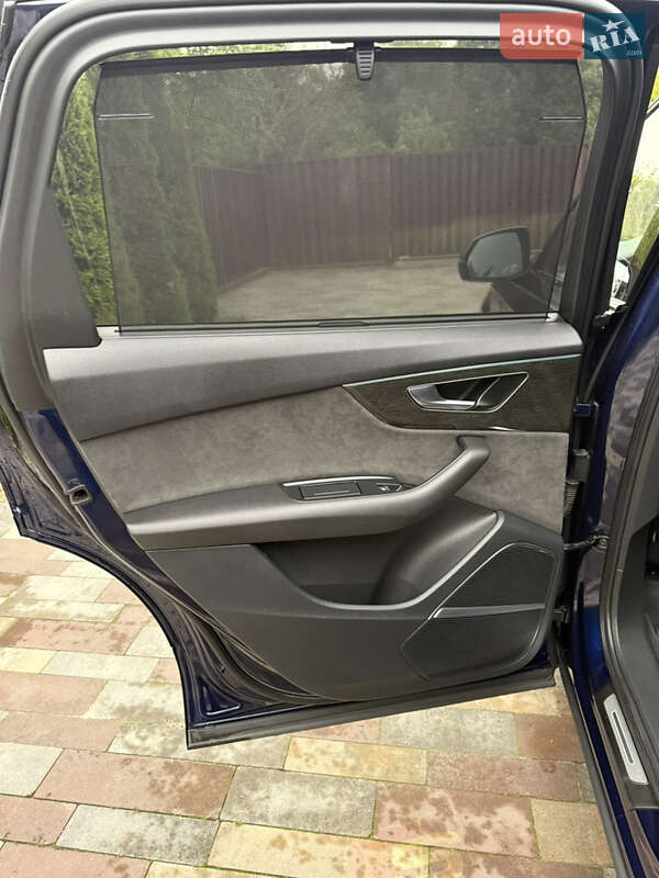 Внедорожник / Кроссовер Audi Q7 2021 в Львове фото 26 Внедорожник / Кроссовер Audi Q7 2021 в Львове