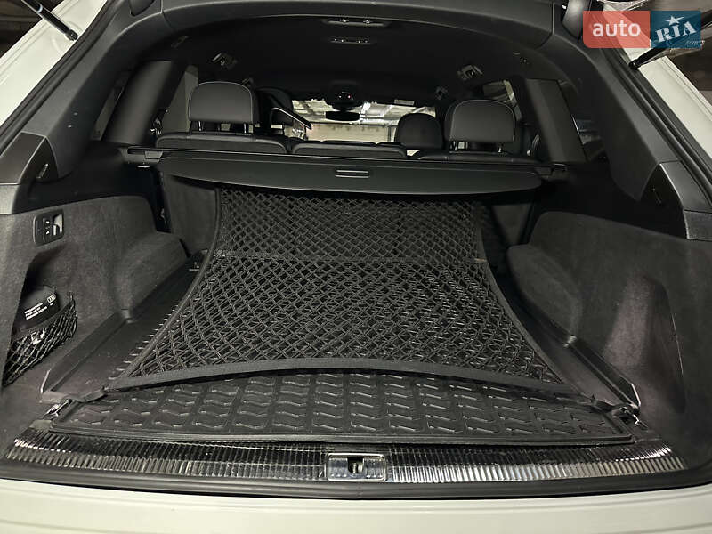 Позашляховик / Кросовер Audi Q7 2021 в Києві