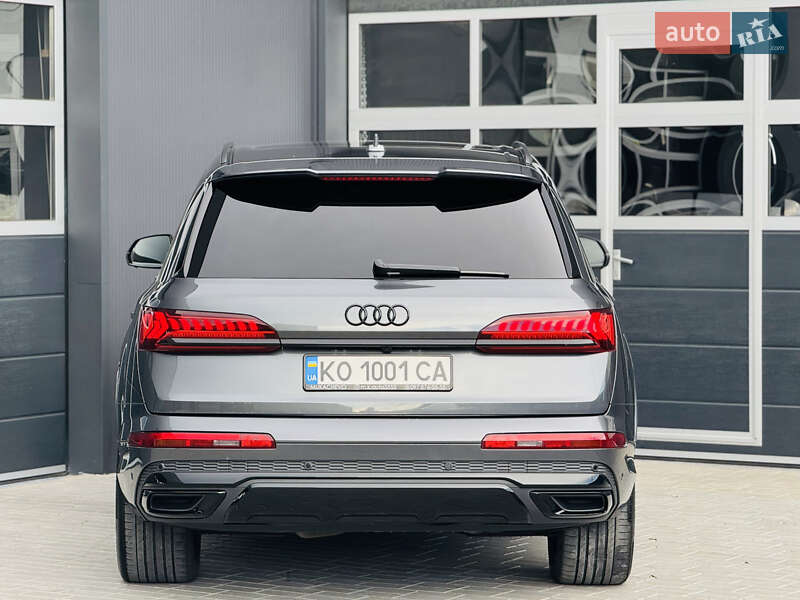 Внедорожник / Кроссовер Audi Q7 2020 в Мукачево