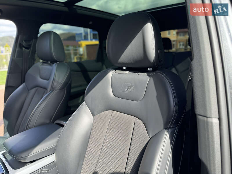 Внедорожник / Кроссовер Audi Q7 2020 в Мукачево