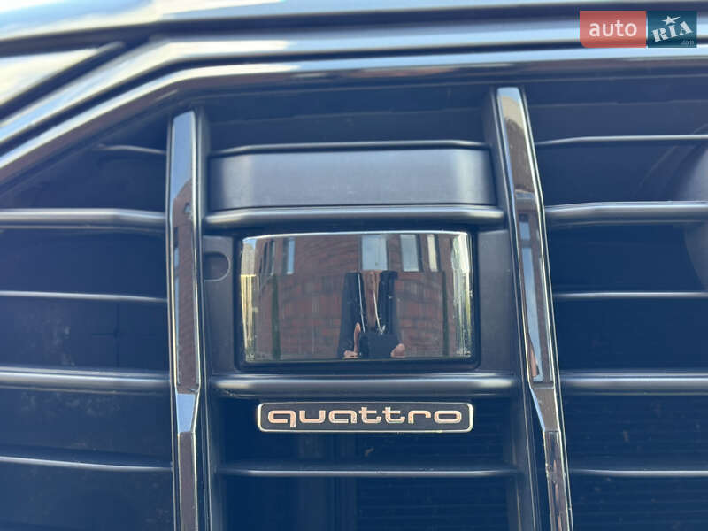 Внедорожник / Кроссовер Audi Q7 2020 в Мукачево