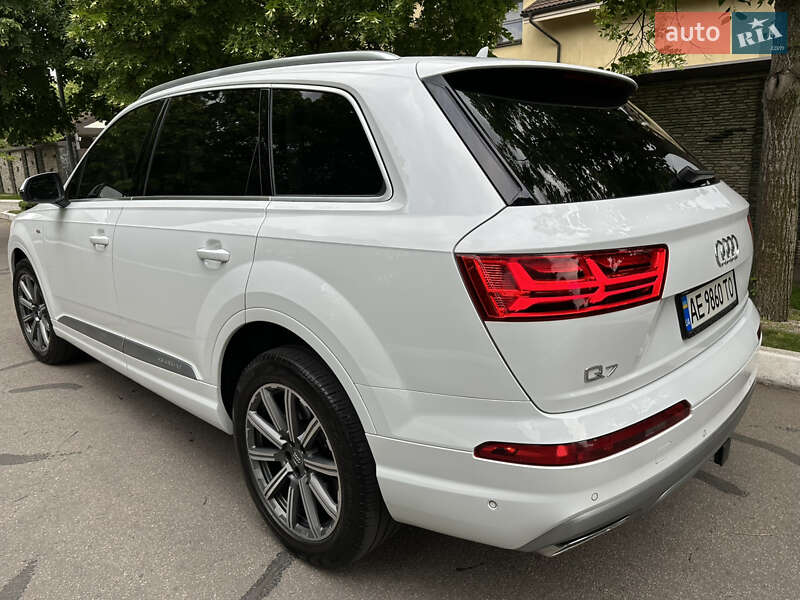 Внедорожник / Кроссовер Audi Q7 2018 в Днепре фото 16 Внедорожник / Кроссовер Audi Q7 2018 в Днепре