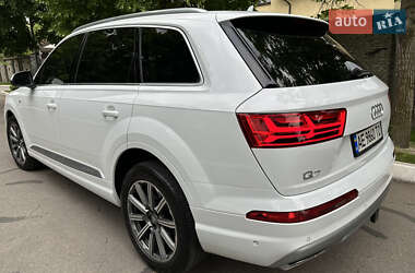 Внедорожник / Кроссовер Audi Q7 2018 в 