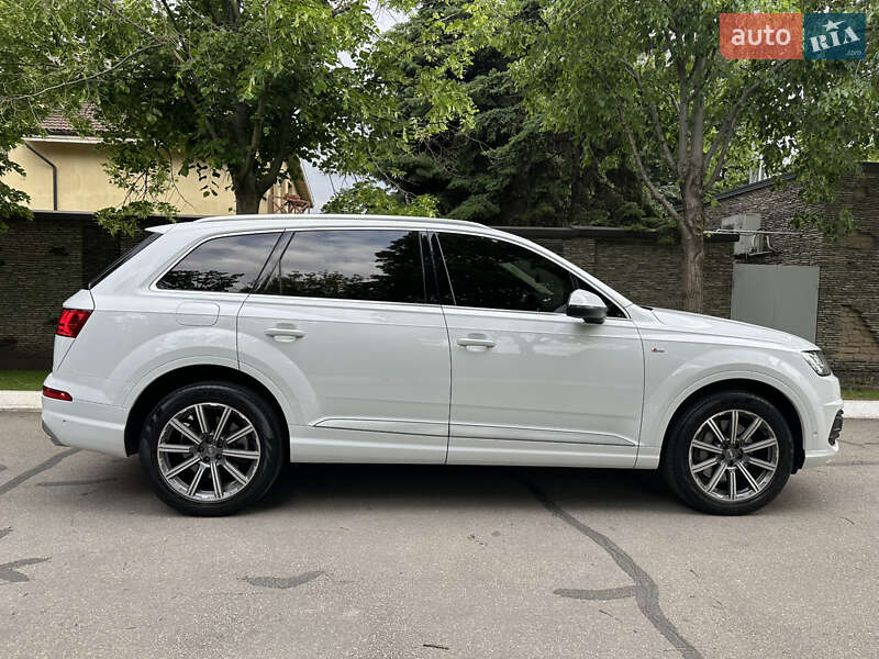 Внедорожник / Кроссовер Audi Q7 2018 в Днепре фото 21 Внедорожник / Кроссовер Audi Q7 2018 в Днепре