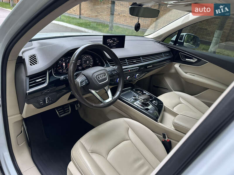 Внедорожник / Кроссовер Audi Q7 2018 в Днепре фото 3 Внедорожник / Кроссовер Audi Q7 2018 в Днепре