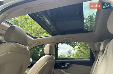 Внедорожник / Кроссовер Audi Q7 2018 в 