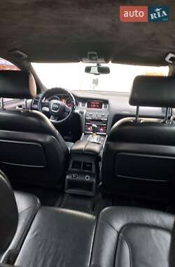 Внедорожник / Кроссовер Audi Q7 2007 в 
