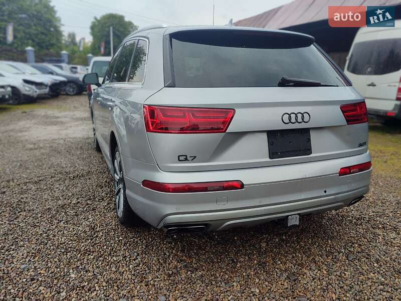 Внедорожник / Кроссовер Audi Q7 2017 в Стрые