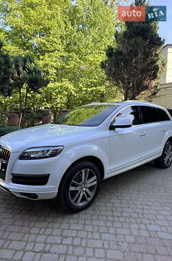 Позашляховик / Кросовер Audi Q7 2015 в Львові