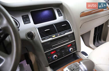 Внедорожник / Кроссовер Audi Q7 2014 в 