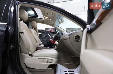 Внедорожник / Кроссовер Audi Q7 2014 в 