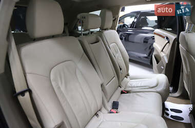 Внедорожник / Кроссовер Audi Q7 2014 в 