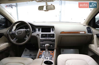 Внедорожник / Кроссовер Audi Q7 2014 в 