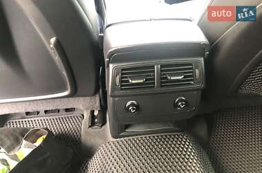 Внедорожник / Кроссовер Audi Q7 2017 в 