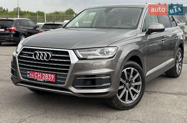 Позашляховик / Кросовер Audi Q7 2016 в 