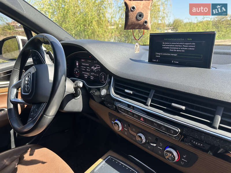 Позашляховик / Кросовер Audi Q7 2017 в Полтаві